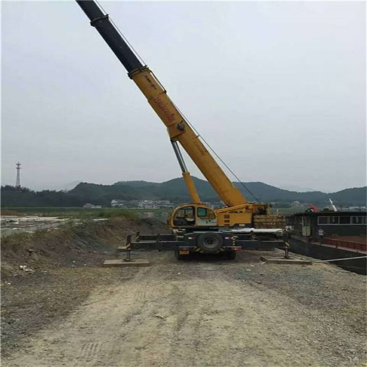 陵城重型吊车租赁费用